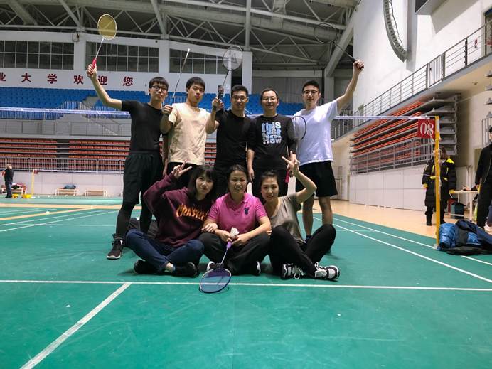 说明: C:\Users\lx\Desktop\研究生网站\KY.COM开元官方网站研究生羽毛球比赛\微信图片_20190328141257.jpg